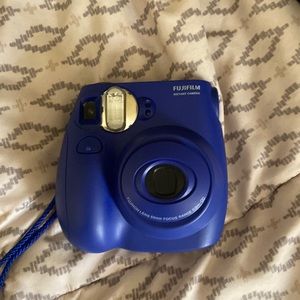 A blue Fuji film instant camera Polaroid, like new!